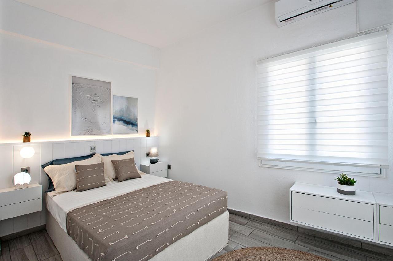 Capolavoro, Boutique Apartment With Unique Rooftop Skiathos Town Exterior photo