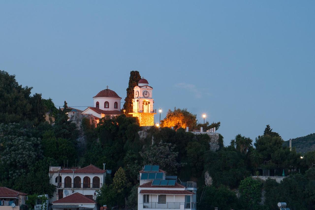 Capolavoro, Boutique Apartment With Unique Rooftop Skiathos Town Exterior photo