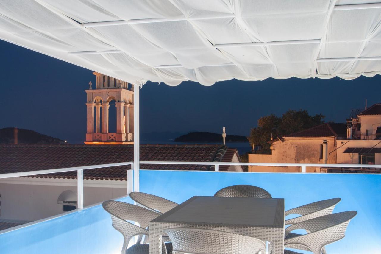 Capolavoro, Boutique Apartment With Unique Rooftop Skiathos Town Exterior photo